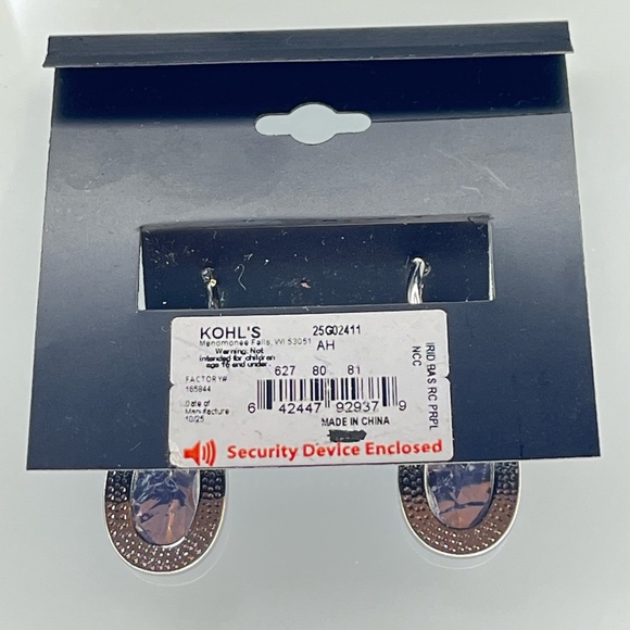 SIMPLY VERA WANG Silver Tone Simulated Purple Stone Leverback Drop Earrings  NWT - Picture 9 of 9